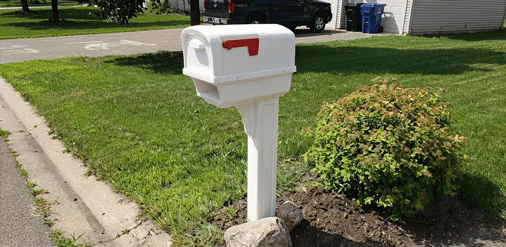 Mailbox installation for a residential curbside mailbox in Hialeah, FL